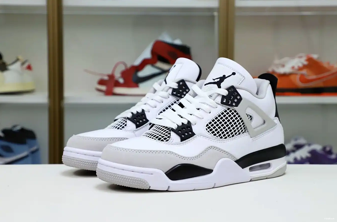 AIR BLACK 4 JORDAN MILITARY 0419